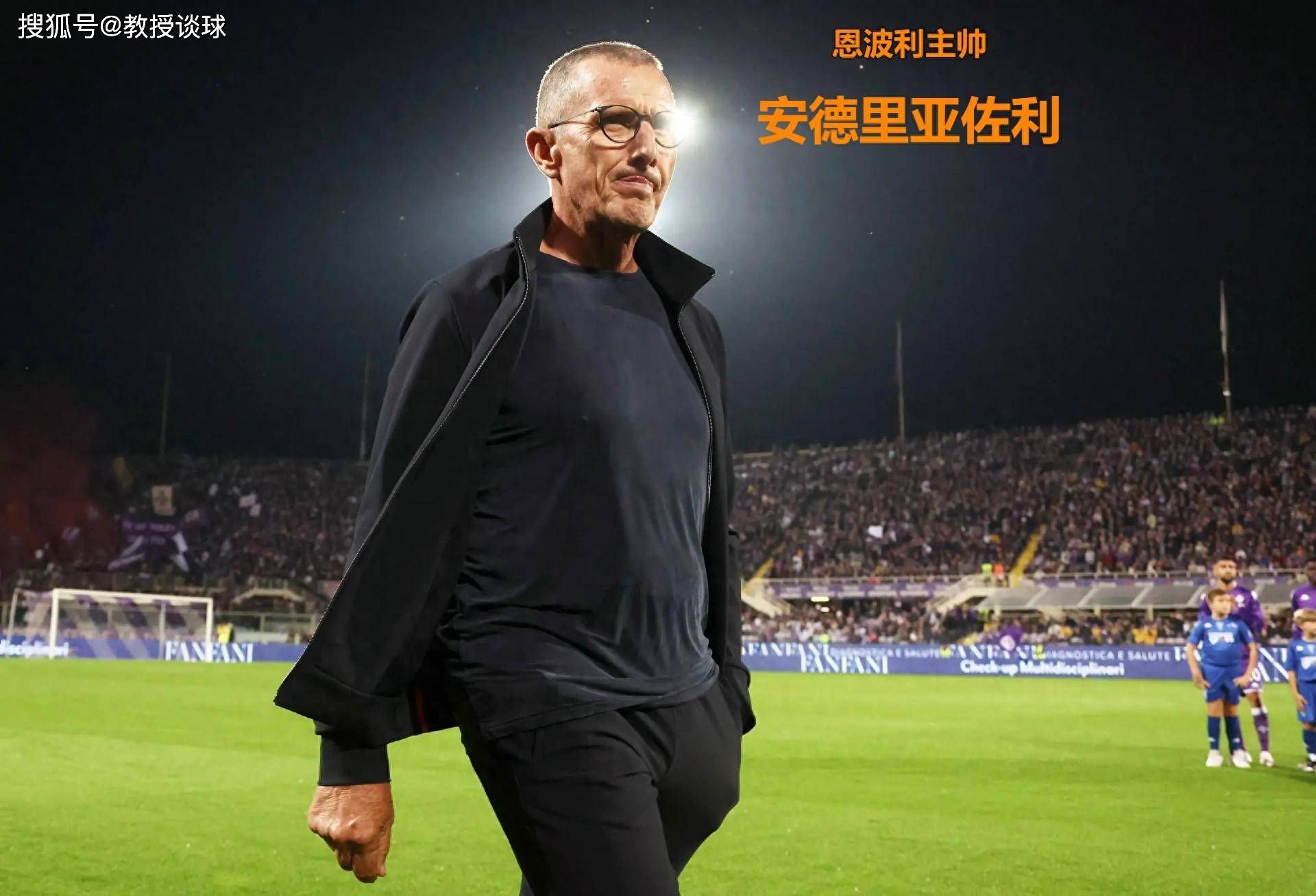 大师？真龙？萧益谦慌忙说：施叔叔，你是不是老糊涂了、被那个臭吊丝给蒙骗了？他哪是什么大师、什么真龙啊，他不就是个上门女婿臭吊丝吗？他入赘的萧家，奉我为座上宾，还把他小姨子萧薇薇送给我陪床，跟我比，他算个毛啊。